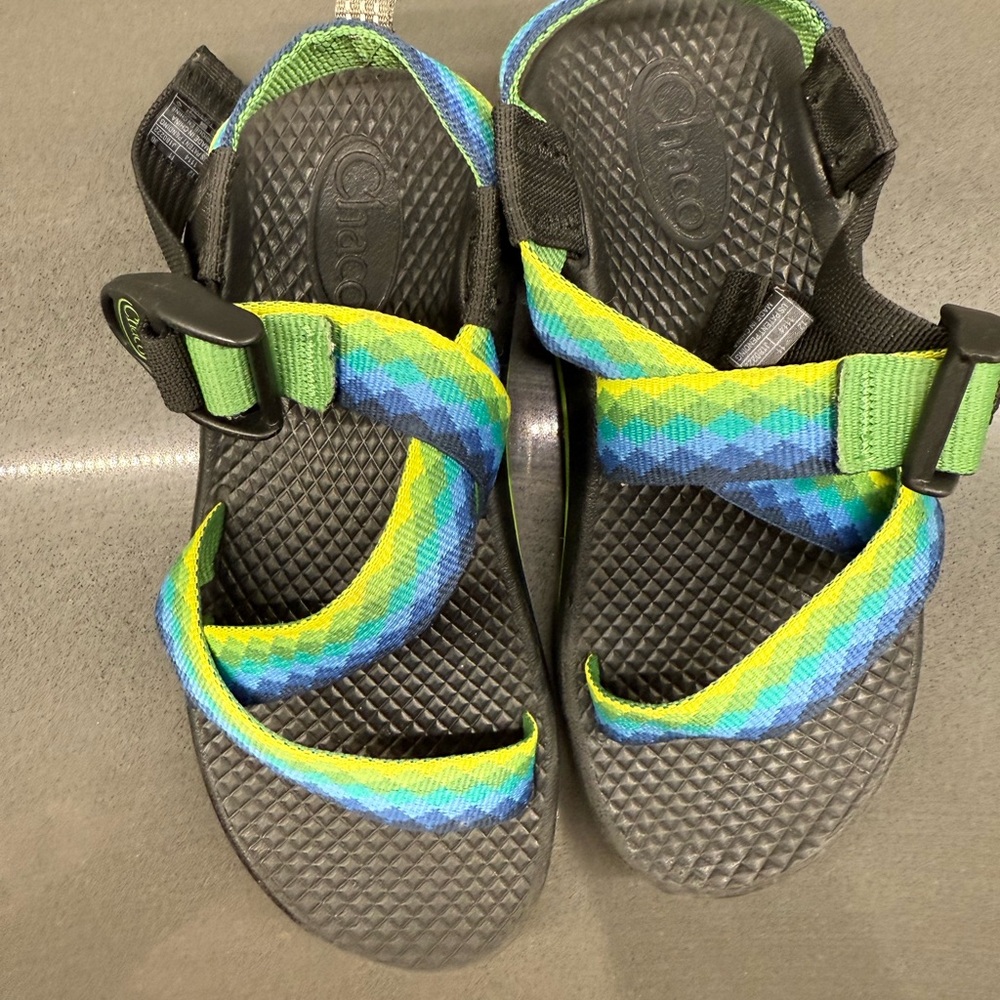 Chaco Kids Multicolor Strap Sandals - Picture 2 of 4